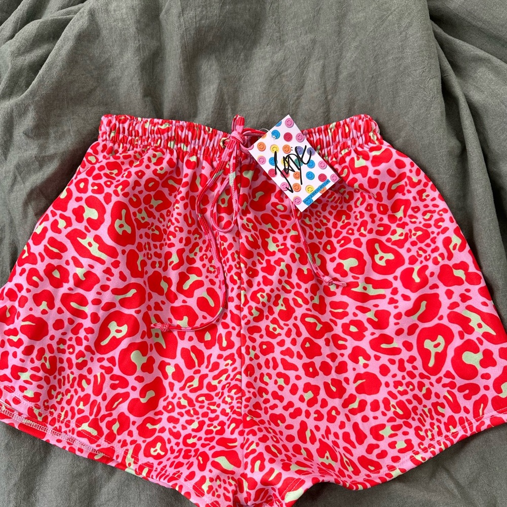 Jade Clark Unisex shorts! Size small $60